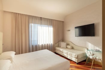 Triple Room (gym access)