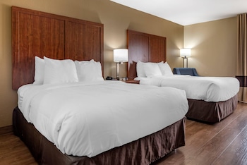 Standard Room, 2 Double Beds, Non Smoking