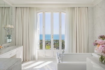 Suite, 1 King Bed (Cap-Ferrat)