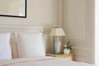 Suite (French Riviera)