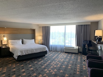 Standard Room, 2 Queen Beds, Lake View