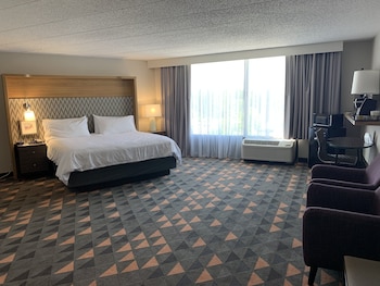 Standard Room, 1 Double Bed, Accessible (Roll-In Shower)
