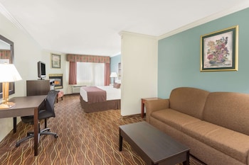 Room, 1 King Bed, Non Smoking, Hot Tub