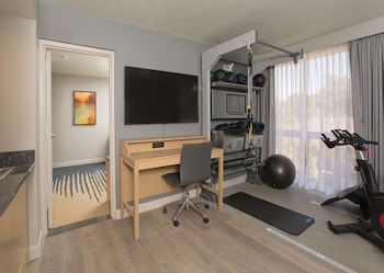 Suite, 1 Bedroom (Fitness Suite)
