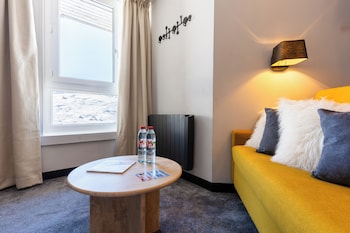 Triple Room, slope view