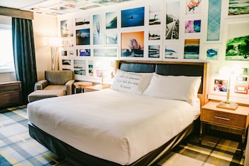 Room, 1 King Bed (Campus)