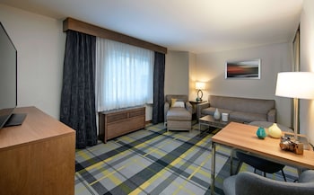 Suite, 1 King Bed, Non Smoking (Deans)
