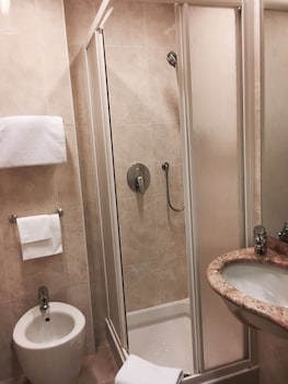 Standard Room, 2 Twin Beds