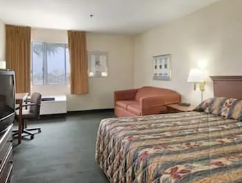 Room, 1 Double Bed (Mobility, Bathtub W/ Grab Bars)