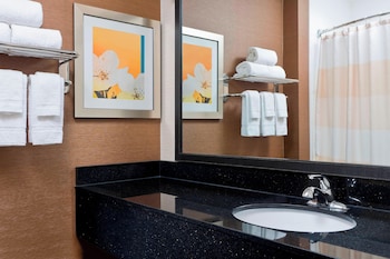 Room, 1 Queen Bed (Mobility/Hearing Accessible, Tub)