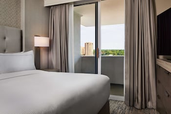 Deluxe Suite, 1 King Bed
