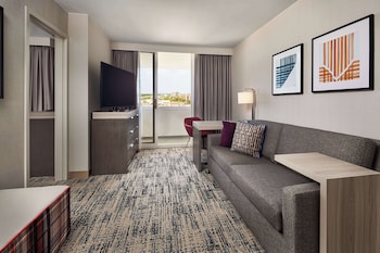 Deluxe Suite, 1 King Bed (Plaza)