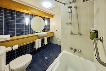 2 Double Beds Premium Seaview
