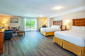 Suite, Multiple Beds, Non Smoking