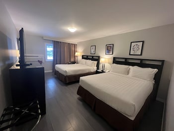 Room, 2 Queen Beds, Non Smoking