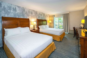 Standard Room, 2 Queen Beds, Non Smoking (no pet allowed)