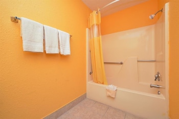 Room, 1 King Bed, Mobility Accessible, Non Smoking