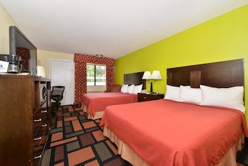 Room, 2 Queen Beds, Smoking