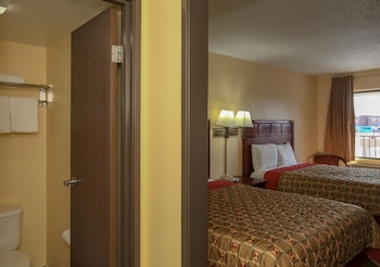 Deluxe Room, 2 Queen Beds, Non Smoking, Refrigerator & Microwave