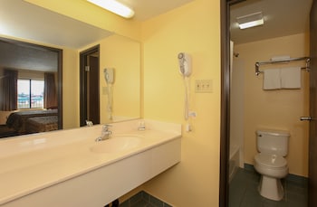 Deluxe Room, 2 Queen Beds, Non Smoking, Refrigerator & Microwave