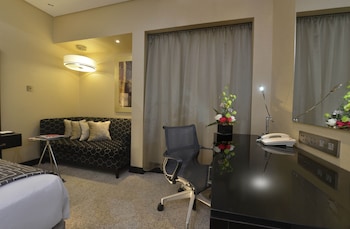 Standard Room, 1 King Bed, Smoking