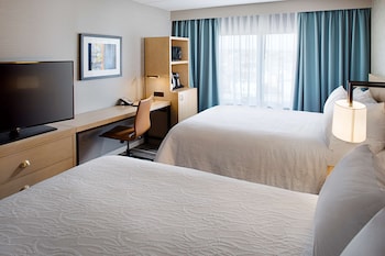 Room, 2 Queen Beds, Non Smoking, Harbor View