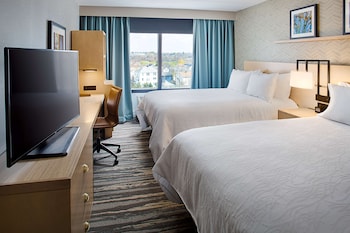 Room, 2 Queen Beds, Accessible, Non Smoking (hearing accessible)