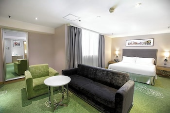Suite, 1 King Bed