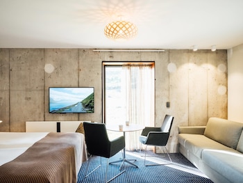 Family Room (Annex)
