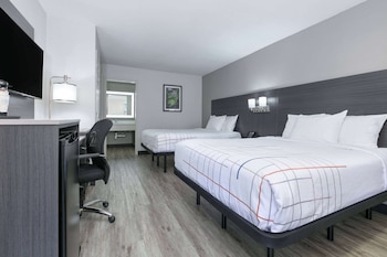 Room, 2 Double Beds, Accessible, Non Smoking (Mobility, Tub w/ Grab Bars)