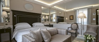 Deluxe Double Room, Multiple Beds (Grand)