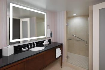Junior Suite, 1 Queen Bed