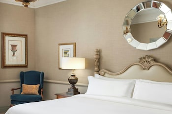 Deluxe Room, 1 King Bed