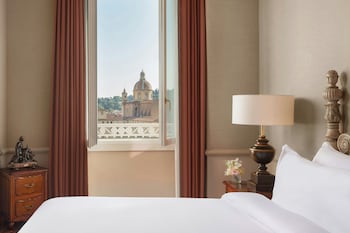 Junior Suite, 1 King Bed, River View