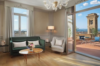 Panoramic Suite, 1 King Bed, Terrace, River View
