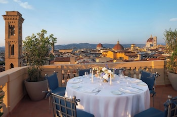 Panoramic Suite, 1 King Bed, Terrace, River View