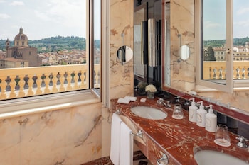 Penthouse, 1 King Bed, Terrace