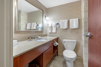 Suite, 1 King Bed, Non Smoking, Jetted Tub