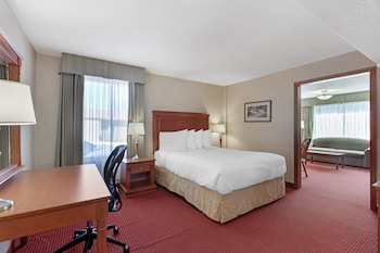 Suite, 1 Queen Bed, Non Smoking, Kitchenette