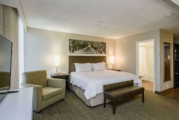 Room, 1 Queen Bed, Accessible, Non Smoking (Mobility, Roll-In Shower)