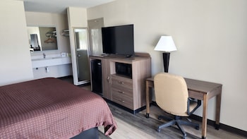 Standard Room, 1 Queen Bed