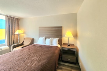 Standard Room, 1 Queen Bed