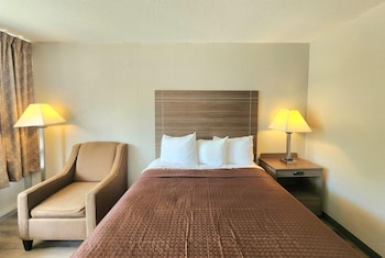 Standard Room, 1 Queen Bed