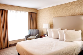 Standard Room, 1 Queen Bed, Non Smoking, Kitchenette