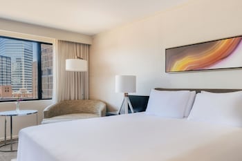 Room, 1 King Bed, City View