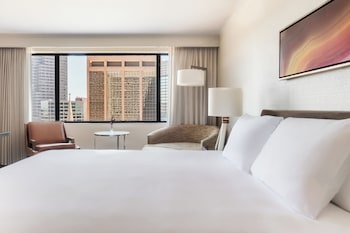 Room, 1 King Bed, City View