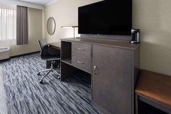 Suite, 1 Bedroom, Non Smoking (2 Doubles)