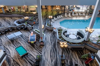 Room, 2 Double Beds, Non Smoking, Pool View