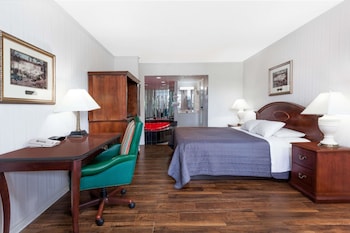 Room, 2 Queen Beds, Non Smoking