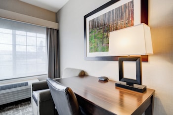 Suite, Multiple Beds